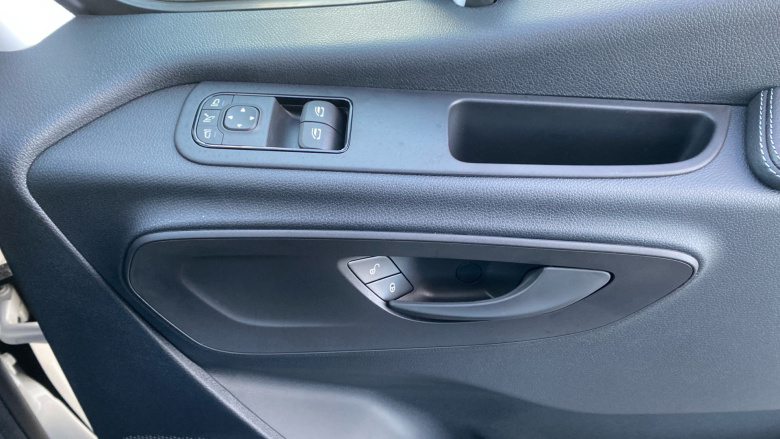 Mercedes-Benz Sprinter 315Cdi L2 Diesel Rwd 3.5t H2 Pro Van